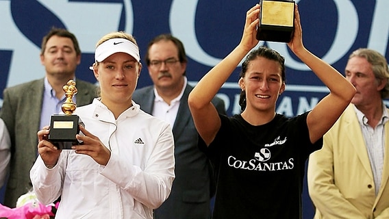 Tennis-Profi Angelique Kerber (l.) und Mariana Duque-Marino © picture-alliance/epa efe Foto: Leonardo Munoz