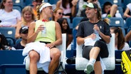 Die Tennisprofis Angelique Kerber (l.) und Caroline Wozniacki © imago images/Shutterstock Foto: Rob Prange