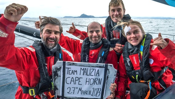Die Crew der Malizia nach Umrundung von Kap Hoorn © Team Malizia - Antoine Auriol 